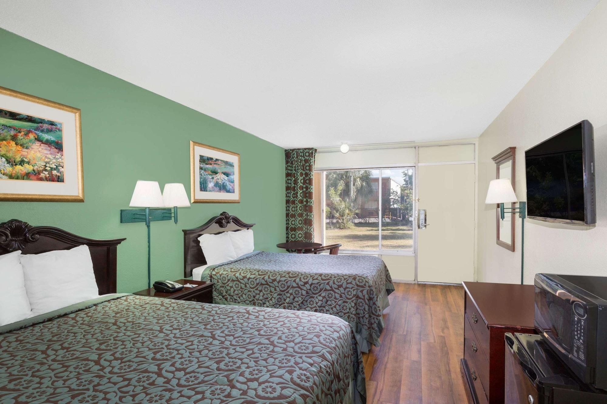 Travelodge By Wyndham Fort Myers North North Fort Myers Kültér fotó